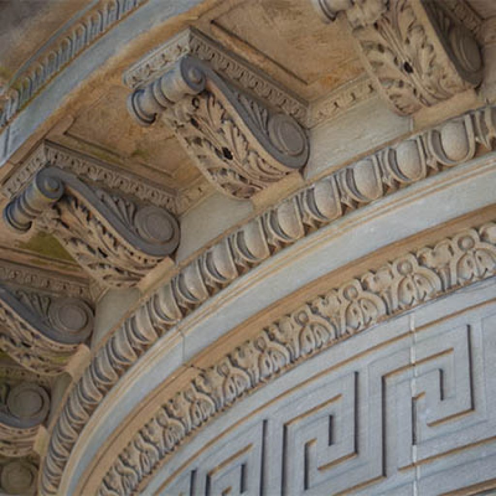 Close up of turret molding.