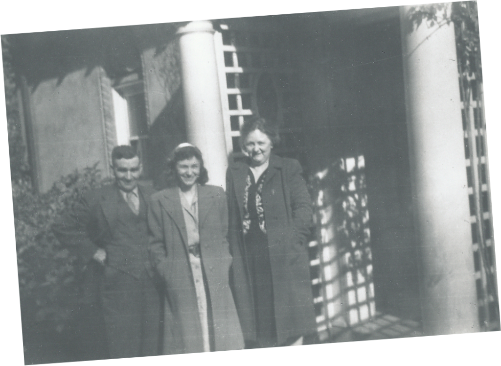 Skene family infront of the Gate Lodge